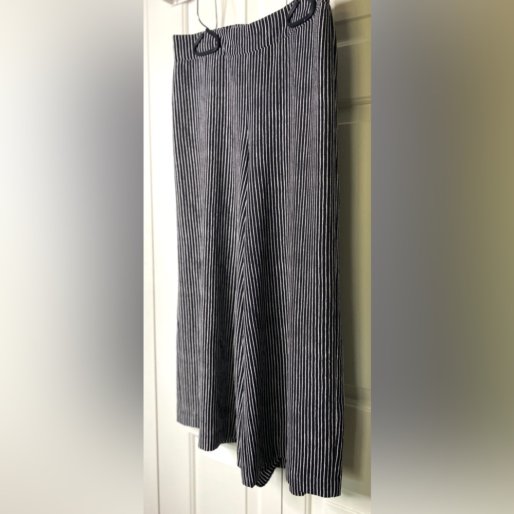 Adrianna Papell Wide-leg Ankle-length Pants with Stretch Waistband Size: M